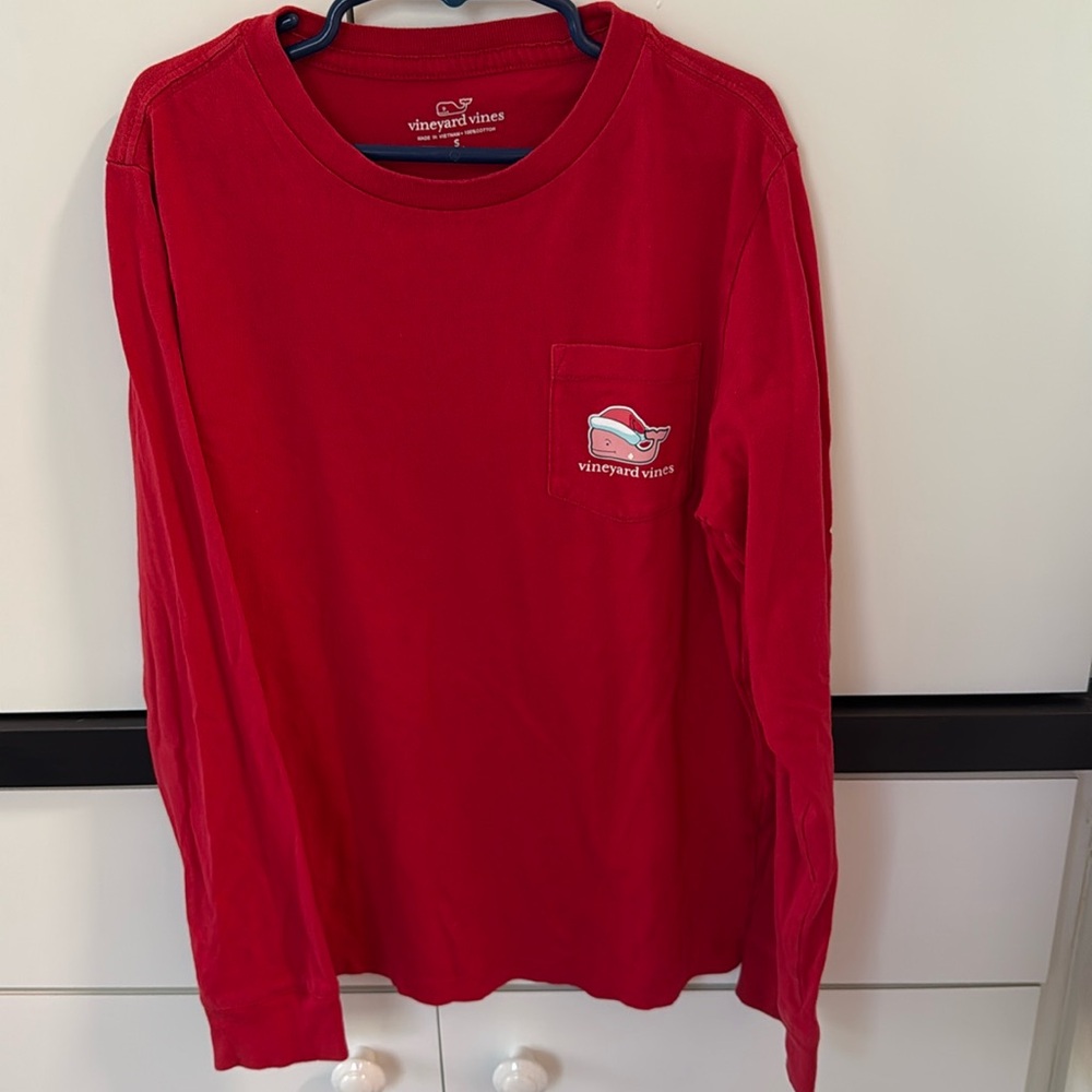 Vineyard Vines Christmas shirt